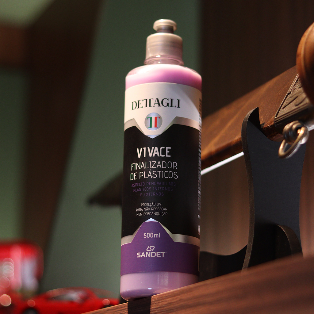 Finalizador e Renovador de Plásticos e Vinis - VIVACE