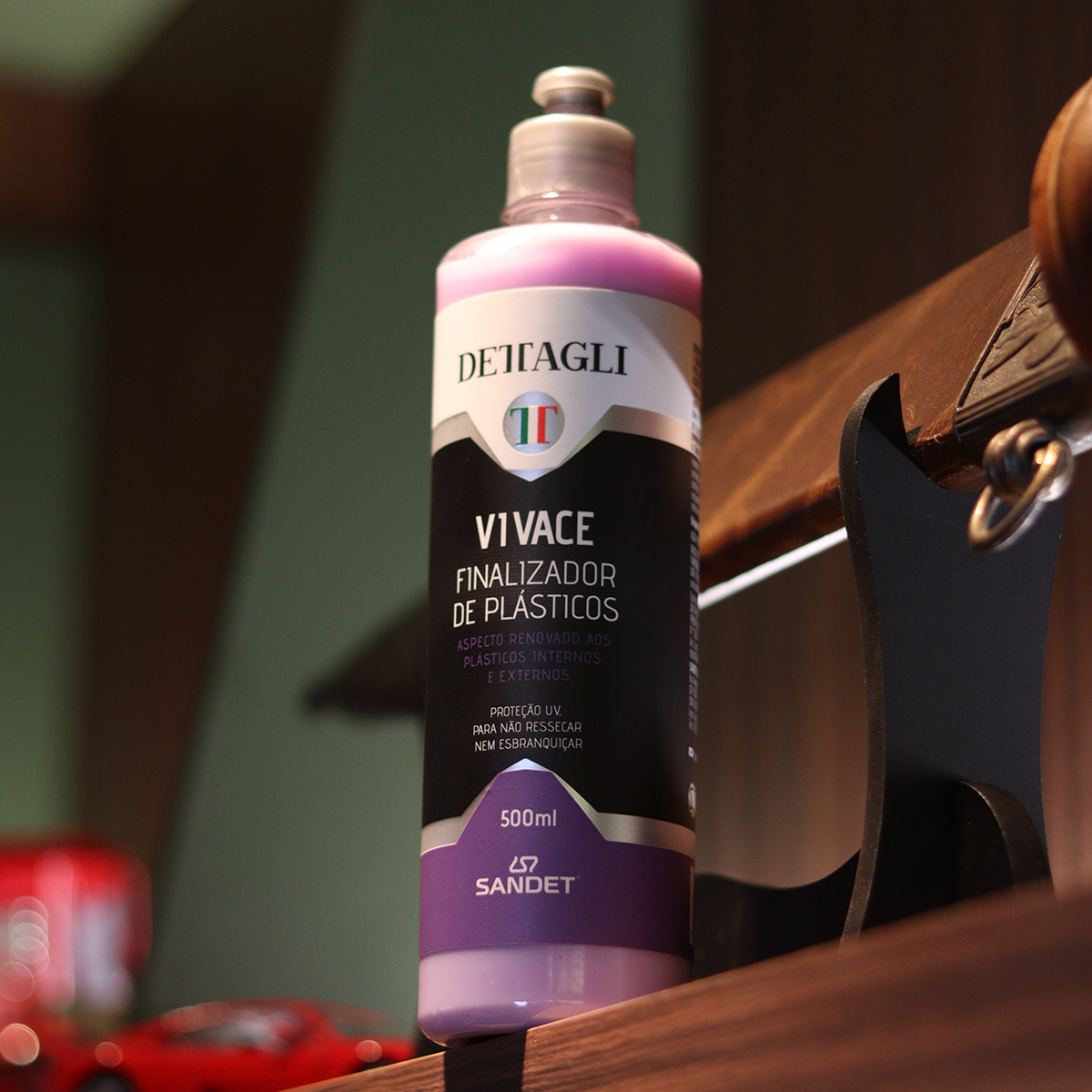 Finalizador e Renovador de Plásticos e Vinis - VIVACE